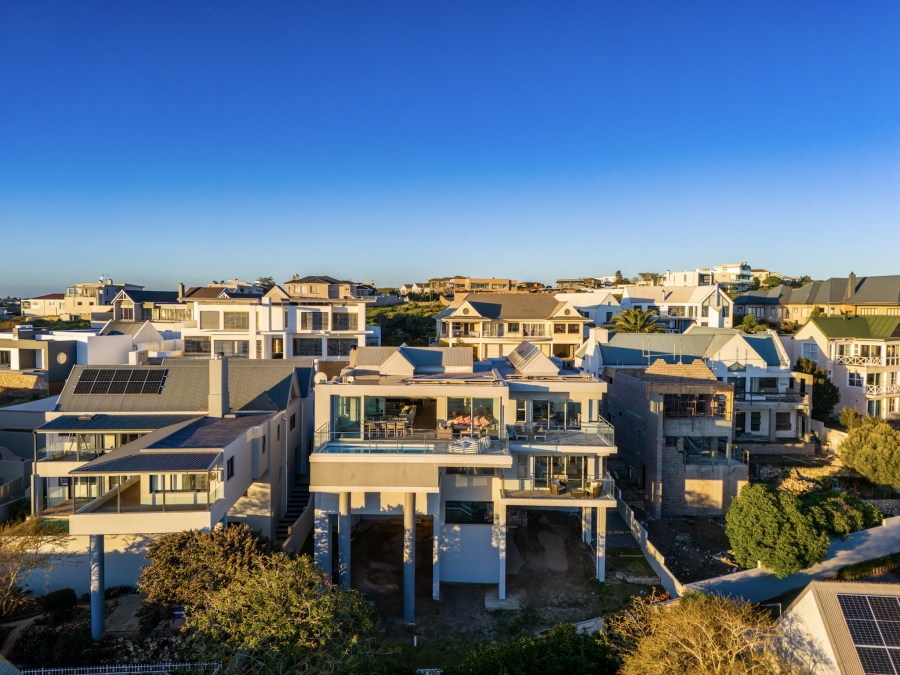 6 Bedroom Property for Sale in Myburgh Park Western Cape